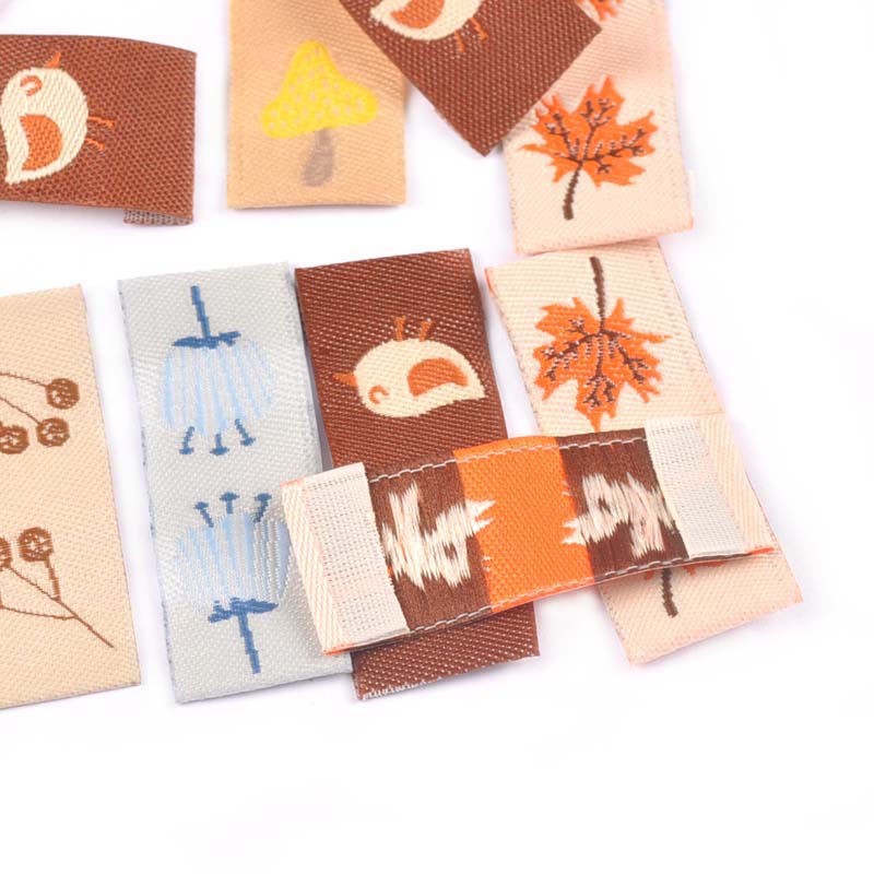 50Pcs Maple/Mushroom Embroider - Sewing Labels review and price